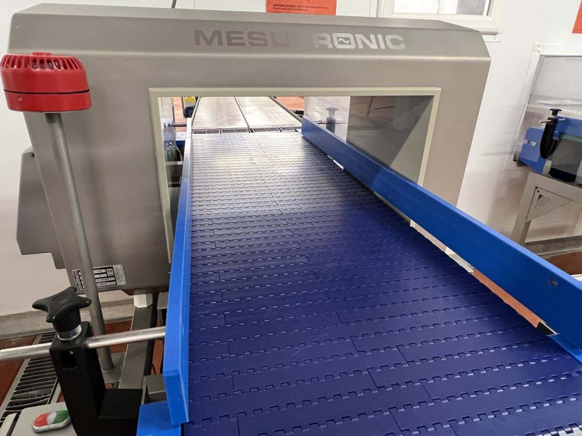 Mesutronic, MN7CI/500/300 inline conveyor fed, stainless steel tunnel metal detector, 500mm (W) x - Image 3 of 9