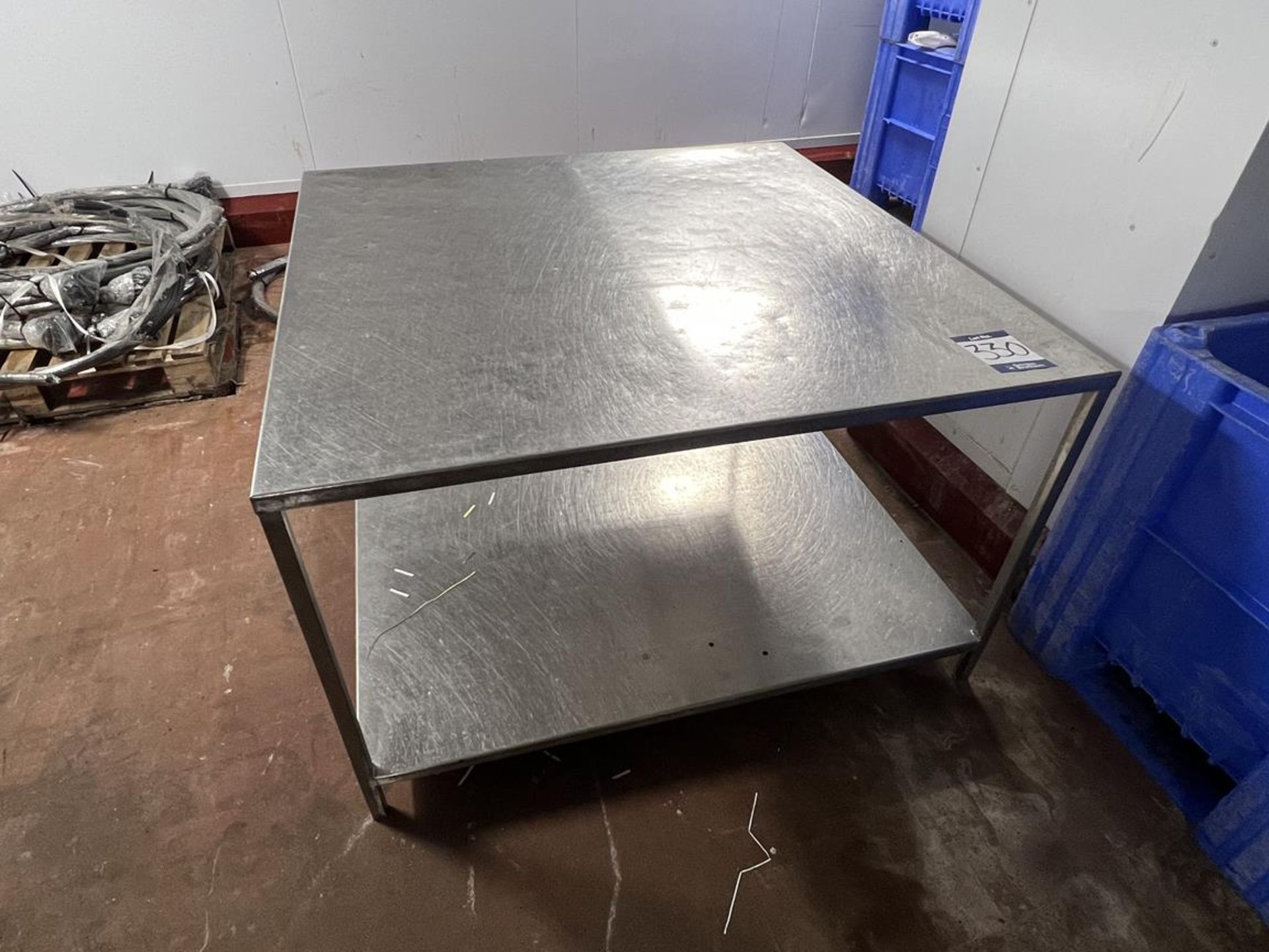 1200x1200mm stainless steel table with undershelf