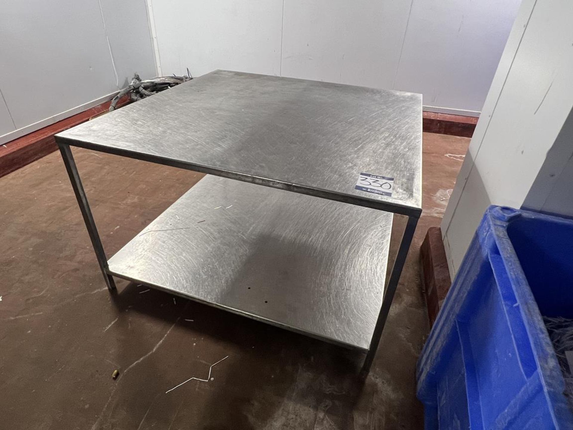 1200x1200mm stainless steel table with undershelf - Image 2 of 3