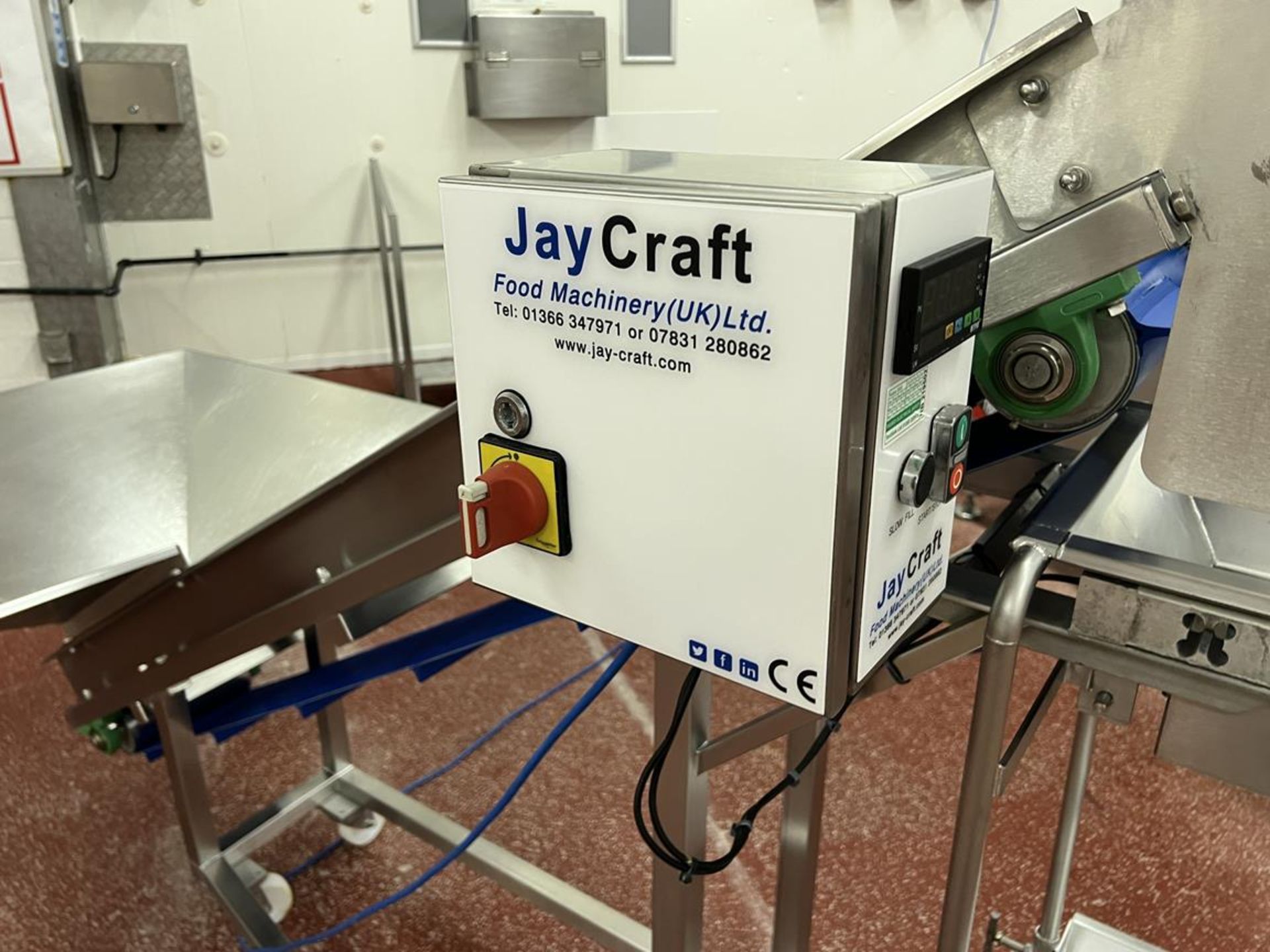 Jay Craft Food Machinery, slat bed elevated conveyor with speed controller, hopper 1000 x 1000, - Image 6 of 6