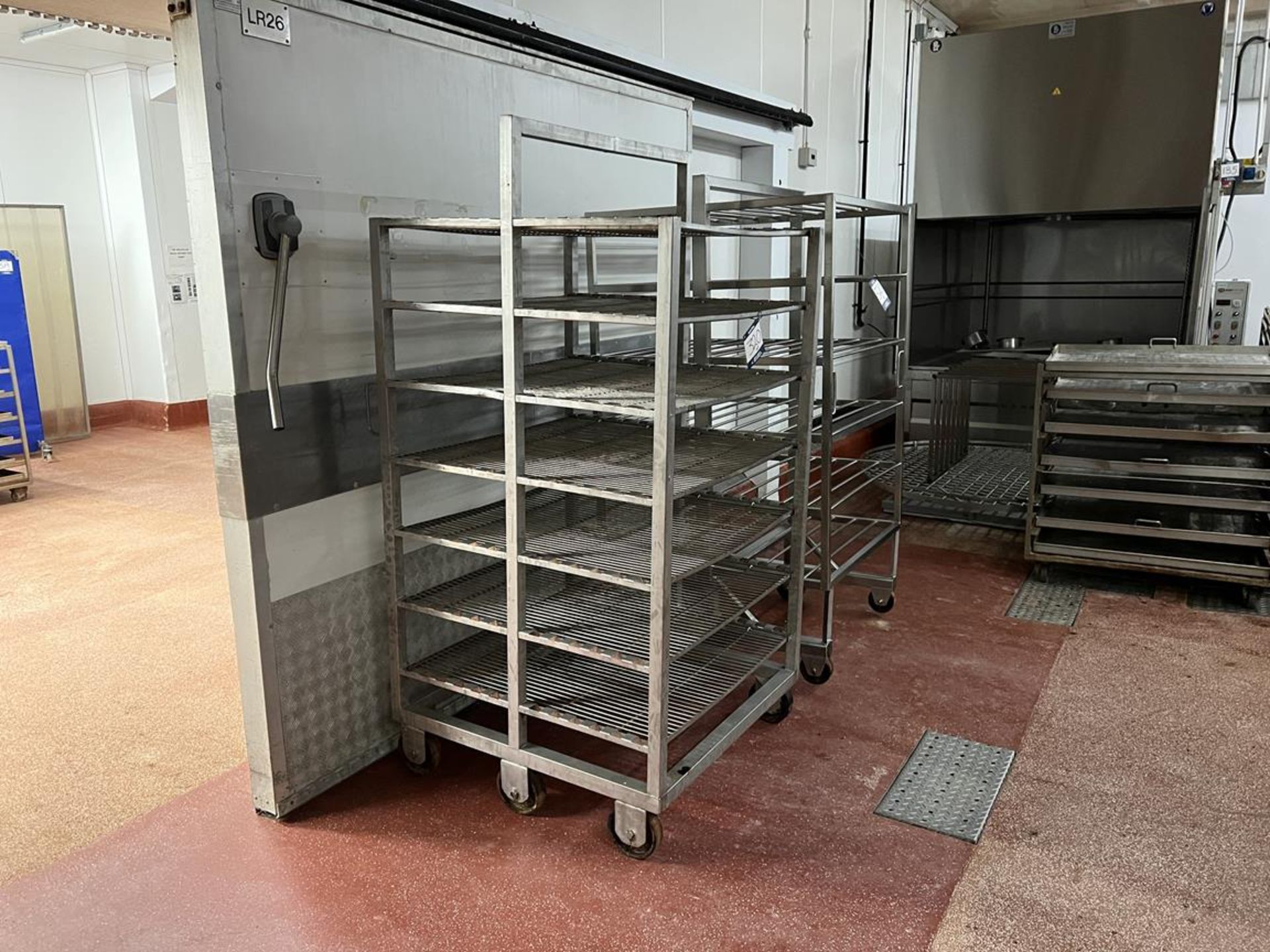 3x (no.) Various mobile six-wheel stainless steel oven trolleys, each approx. 1000x1000x1850mm - Bild 2 aus 4