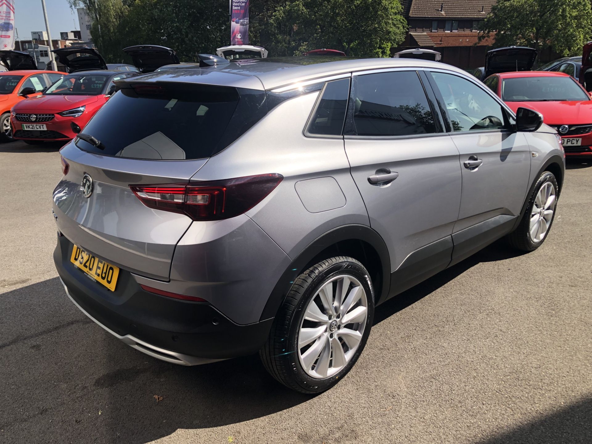 Vauxhall Grandland X 1.2T (130ps) Elite Nav 5dr Automatic, Registration: DS20EUO, Date First - Image 4 of 8