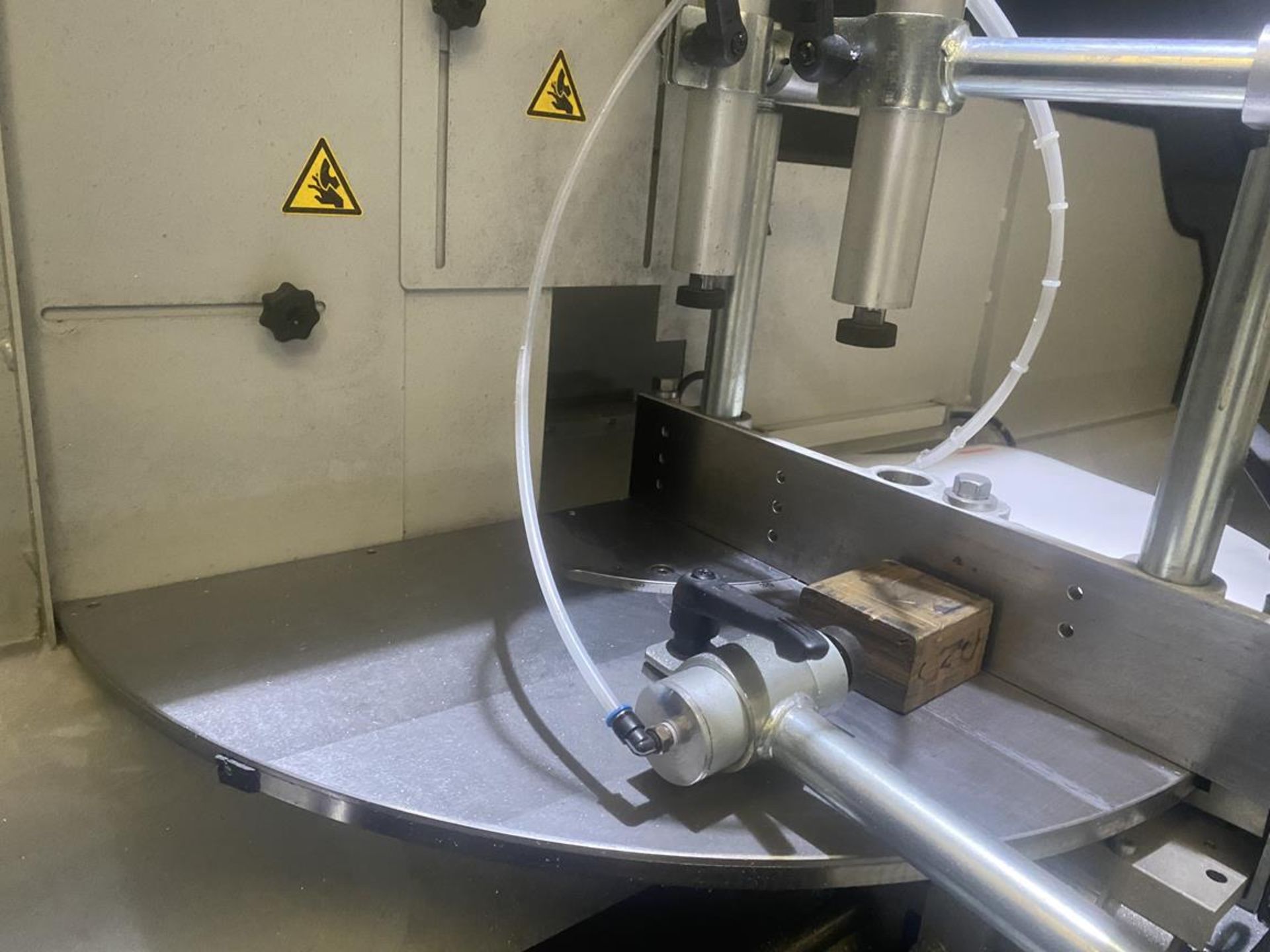 Elumatec Model AKS1340/00 precision notching saw, serial No 134003476 (2020) - Image 3 of 4