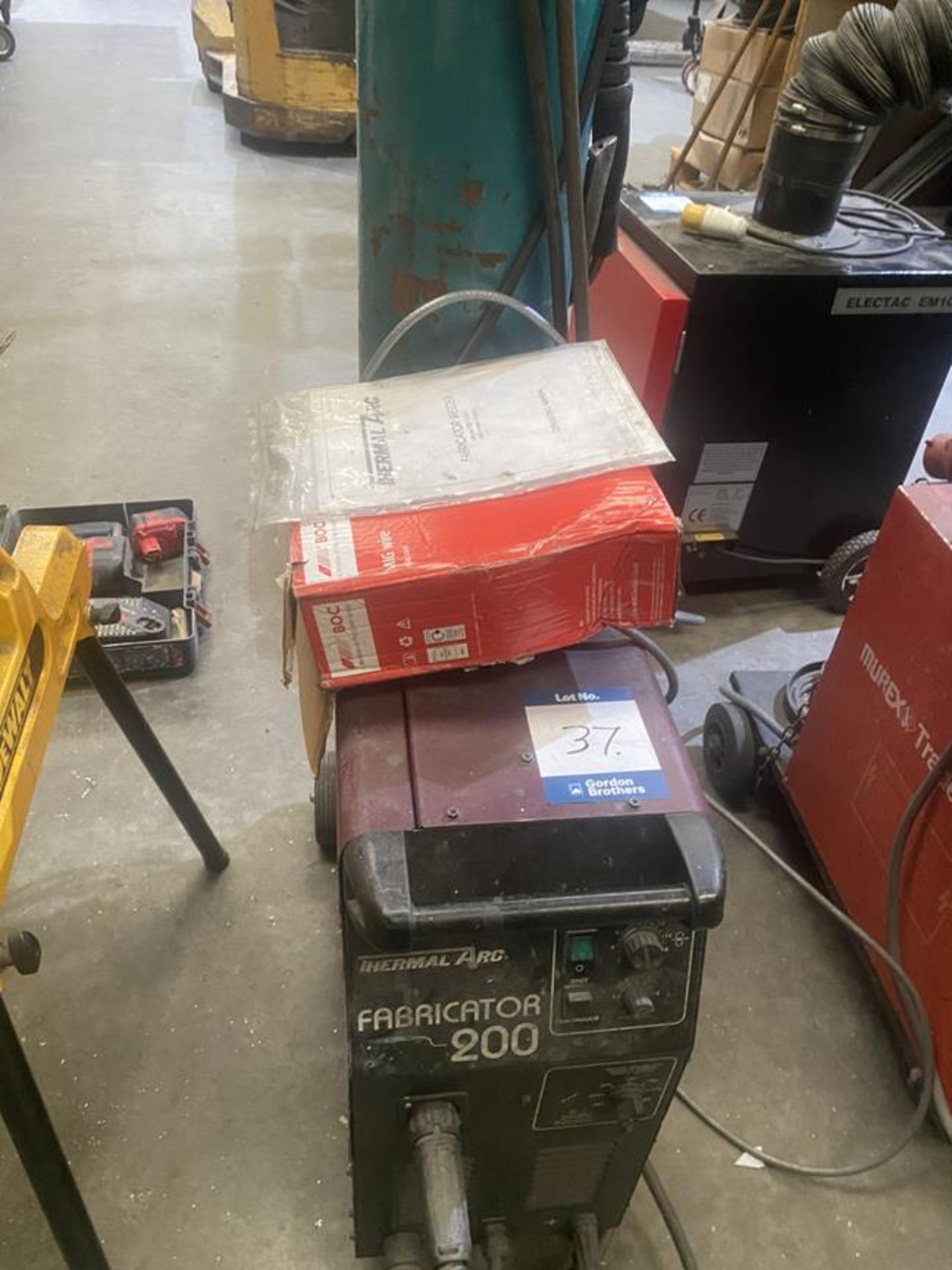 Thermal Arc fabricator 200 mig welder and torch 240v - Image 2 of 3