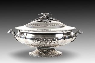 A Continental Silver Soup Tureen Weight: 2490g Length: Approximately 44cm Width: Approximately 24.