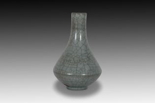 A Chinese Porcelain Crackle- Glazed Bottle Vase with Wooden Box Height: Approximately 23.5cm Length