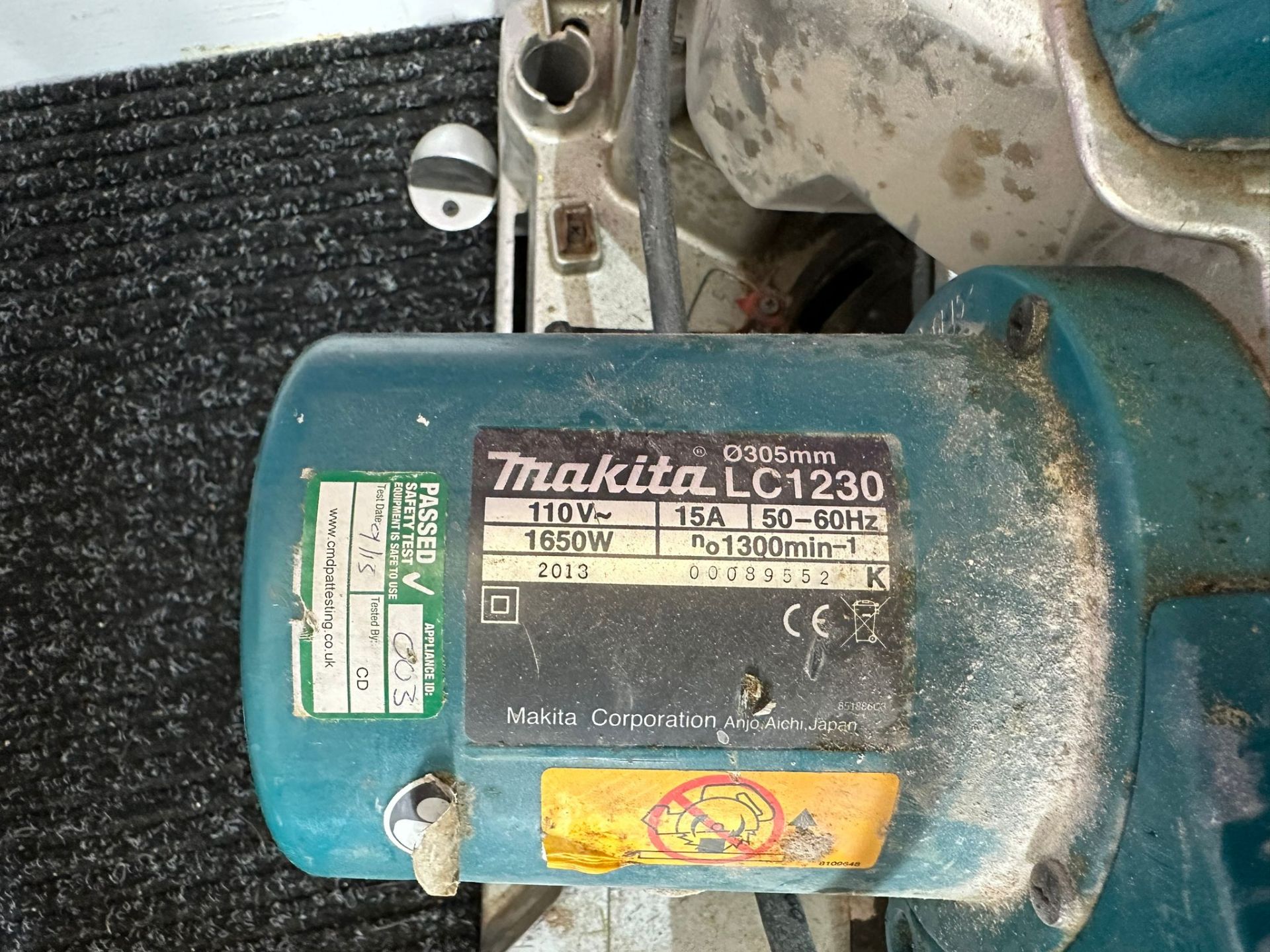 Makita Heavy Duty Chop Saw 110V - Image 2 of 2