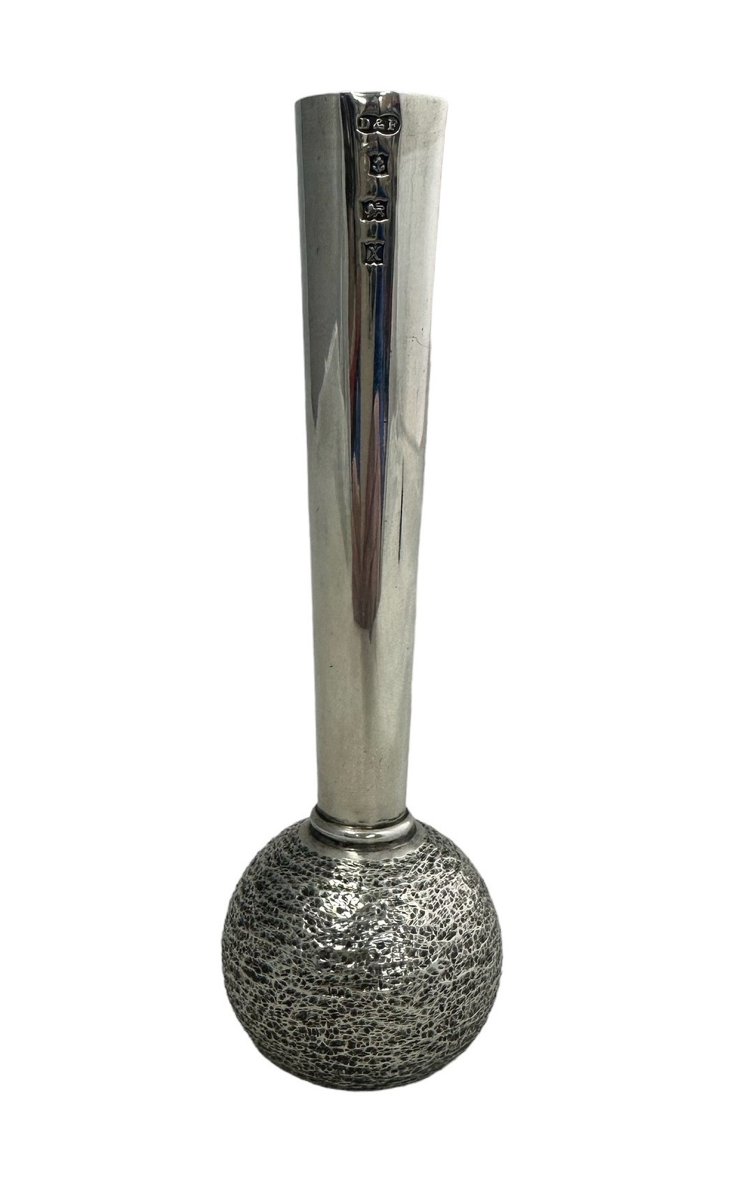 A Deakin & Francis silver bud vase with 1972 Hallmarks for Birmingham. 13.7cm approx high, 142g, - Image 2 of 3