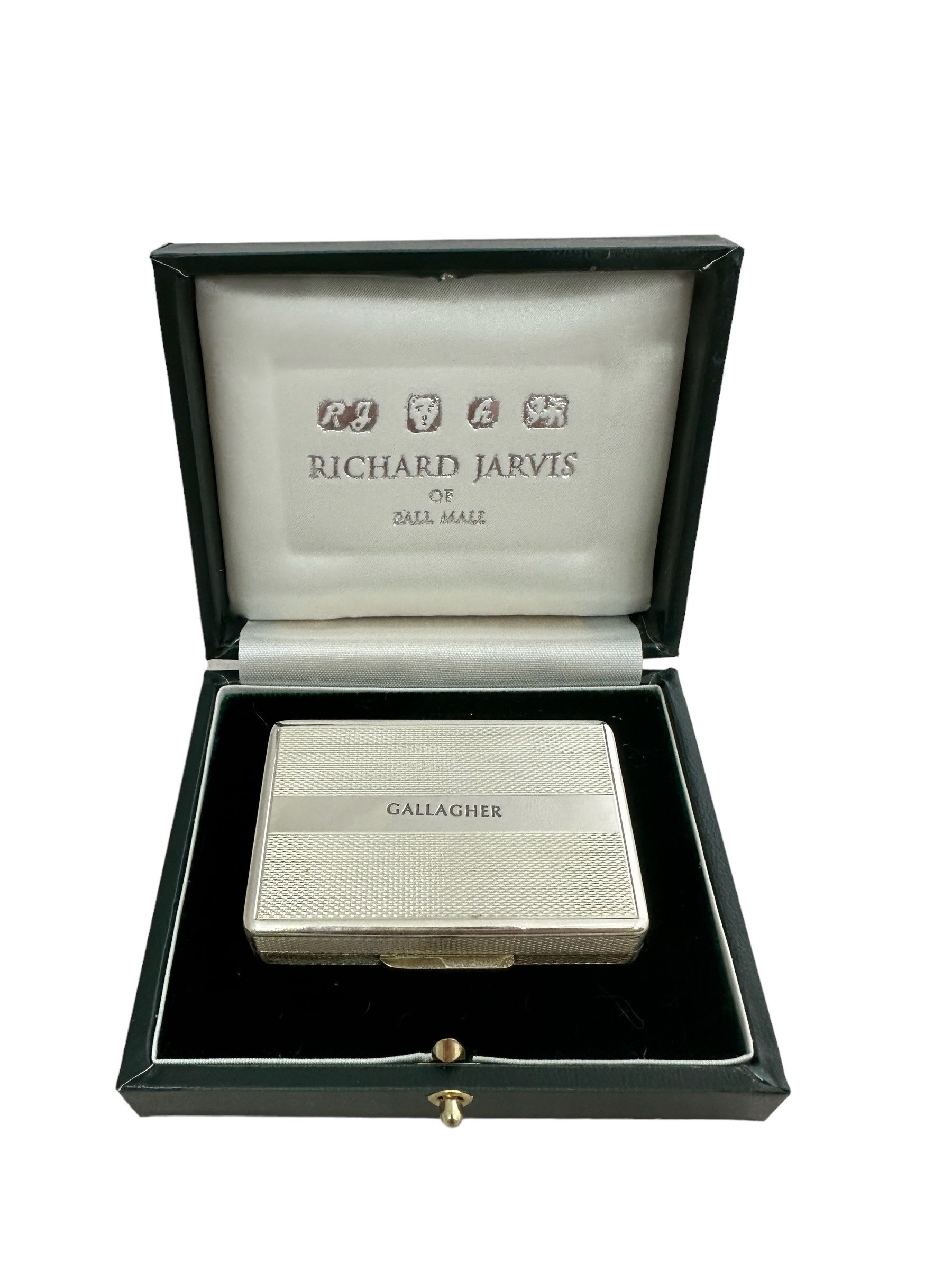 A modern engine turned silver rectangular pill box, by Peter John Doherty, London, 2007, 64mm, - Image 2 of 2