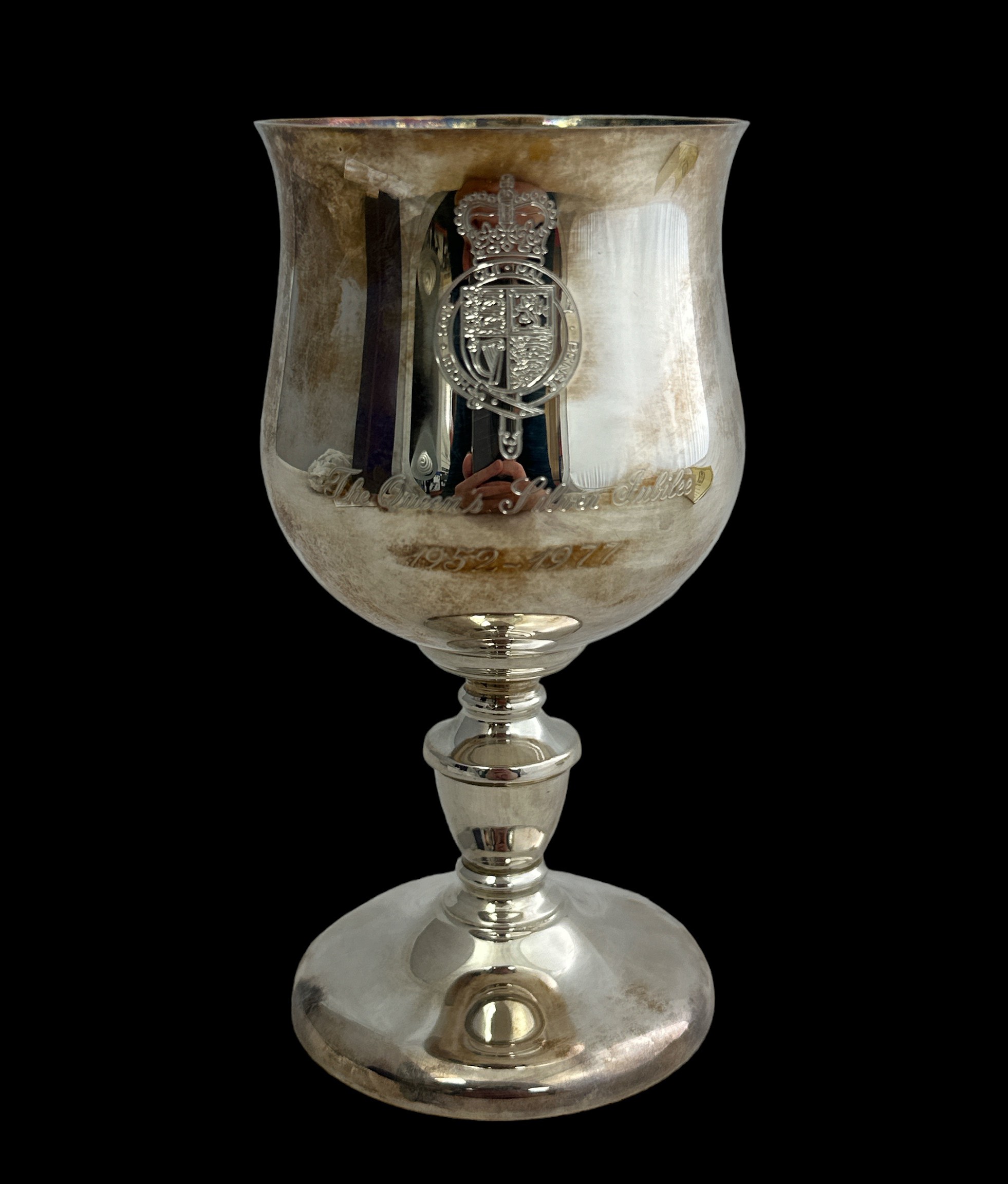 Queens Silver Jubilee silver goblet by A.T Cannon Ltd Birmingham, limited edition no.256 of 1,000, - Image 2 of 5