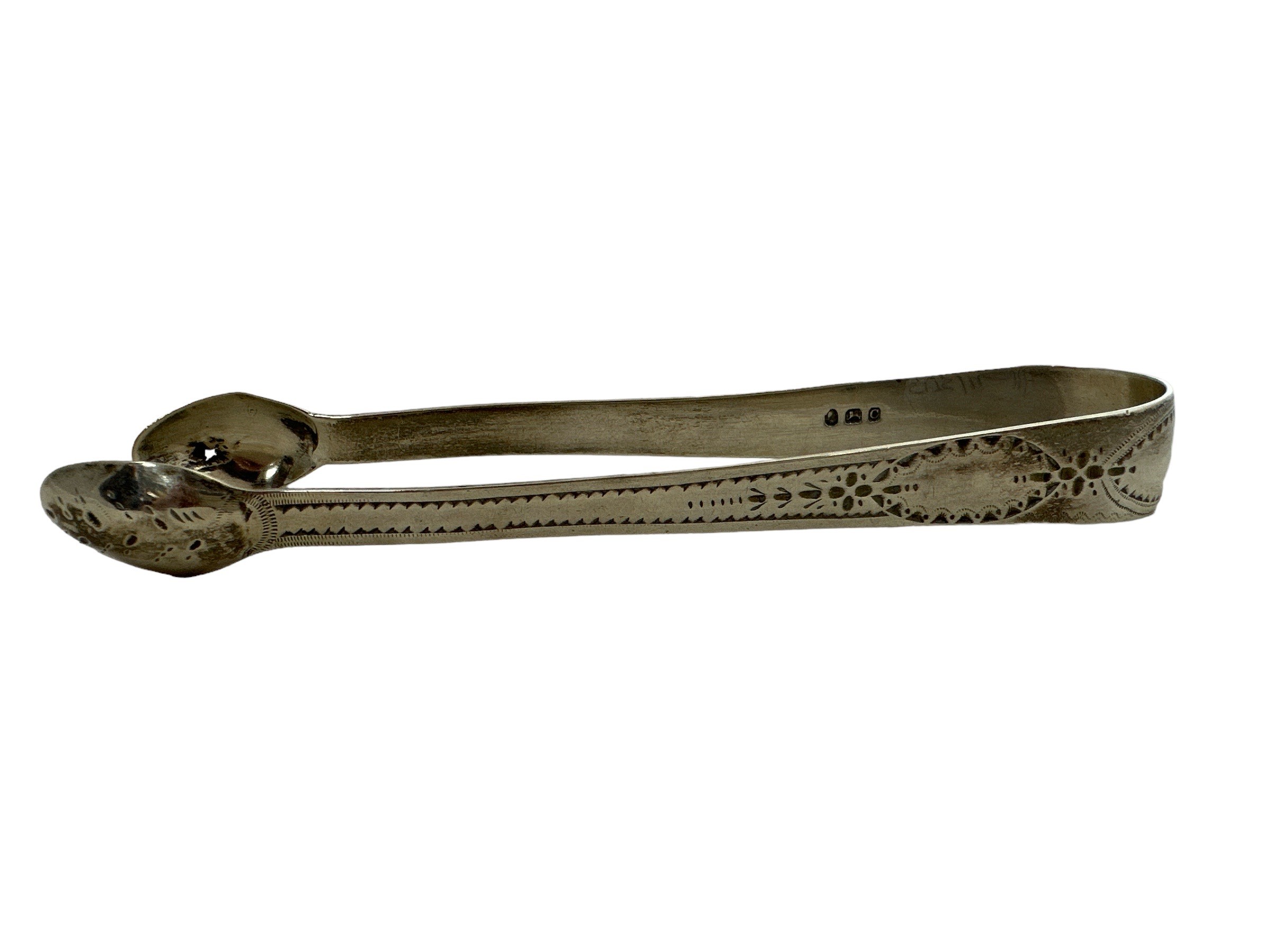 George III sugar tongs by makers Duncan Urquhart and Naphtali Hart. Weight 29g. - Image 2 of 2