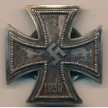 Germany – Third Reich Iron Cross screw back, dated 1939, stamped L68 to reverse.