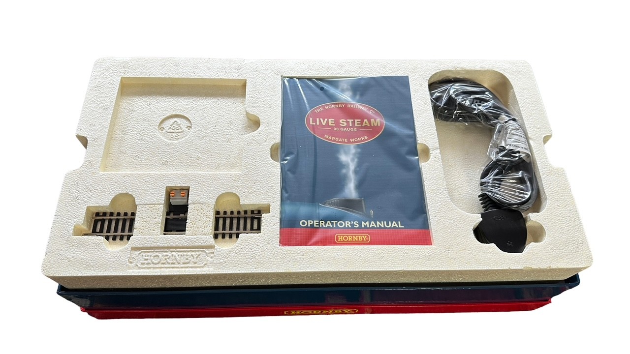 Hornby Live Steam Controller and Transformer No. R8205, Mint to Near Mint in excellent box and - Image 2 of 3