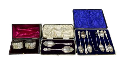 Range of silver items to include napkin rings, spoons etc, with a boxed pair of napkin rings