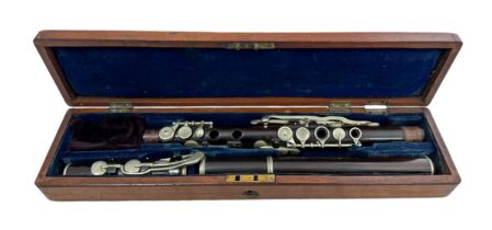 Boosey & Co, boxed early 20th Century Boosey & Co rosewood flute. Marked for ‘Boosey & Co 295 Regent