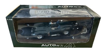 Autoart (Classic Division) 1/18th scale Jaguar D-Type (short nose) green No. 73561, generally