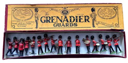 Britains pre war Ceremonial lead collection, with Bandsmen (8), officers and riflemen (4), generally