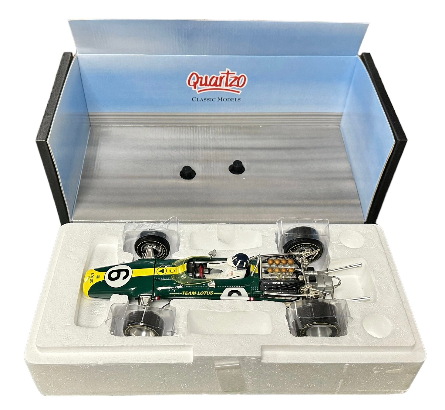 Quartzo 1/18th scale Lotus 49 1967 Dutch Grand Prix Graham Hill No. Q9002, generally excellent in