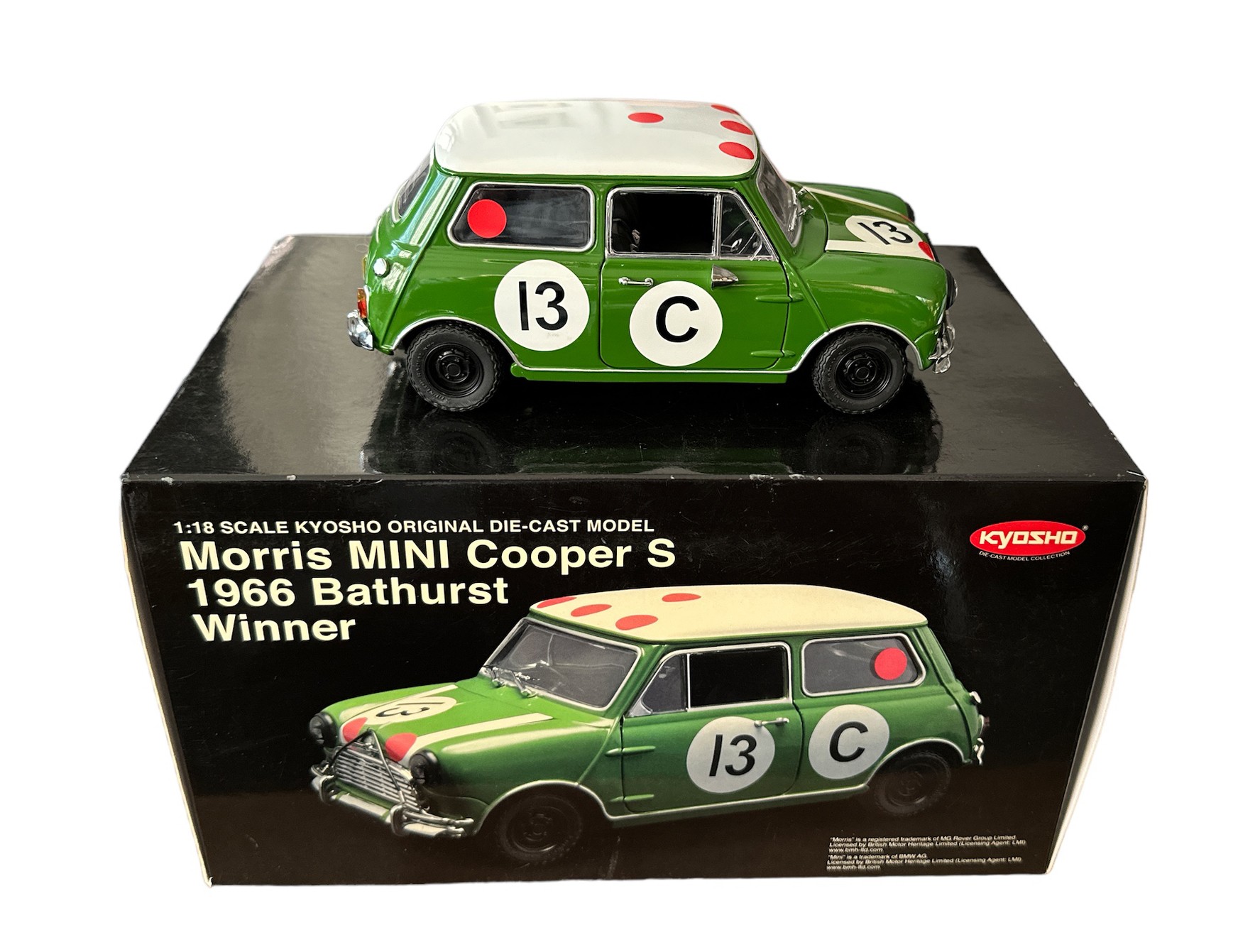 Kyosho 1/18 scale 1966 Bathurst winner Morris Mini Cooper S green No. 08103BT, generally