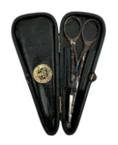 Maw Son & Thompson, pair of cased medical scissors / forceps by Maw Son & Thompson London, housed in