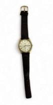 Seiko SQ, Seiko SQ 8223-8010 Quartz, cream faced men’s wristwatch. Leather strap. Day/Date dial.