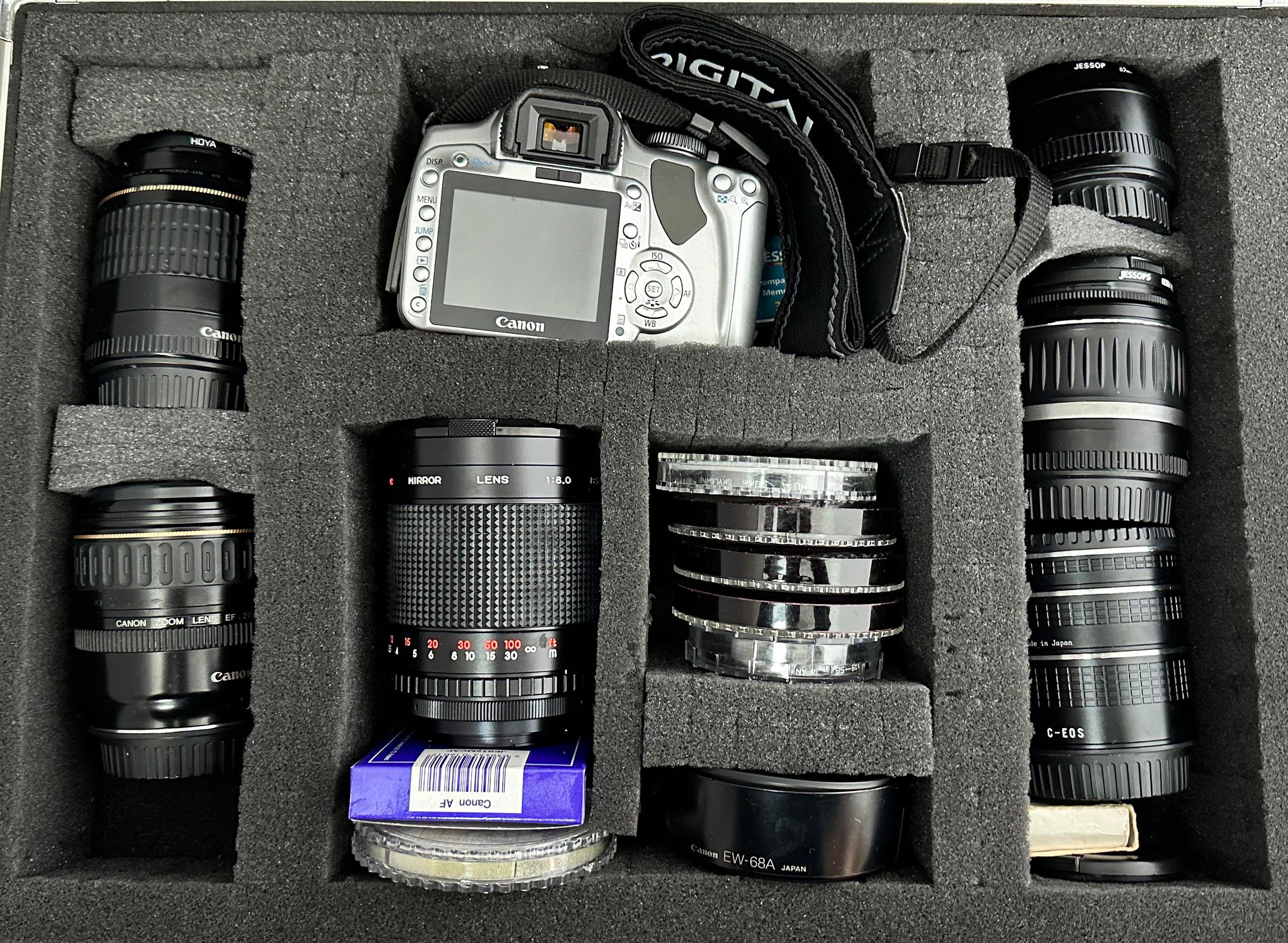 Canon, 400 D DS126151, with various lenses including; Canon 50mm 0.45m/1.5ft, Canon EFS 18-55mm 0. - Image 2 of 3