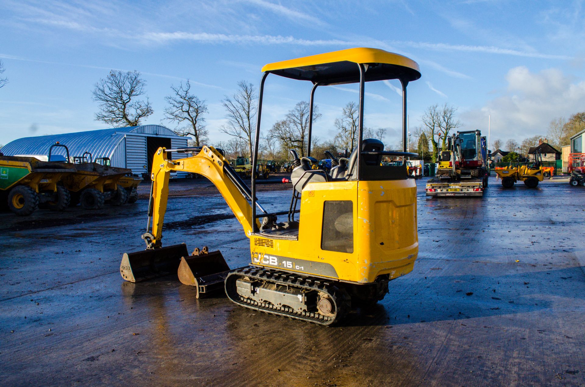 JCB 15C-2 1.5 tonne rubber tracked mini excavator Year: 2019 S/N: 2710250 Recorded Hours: 901 piped, - Image 3 of 22