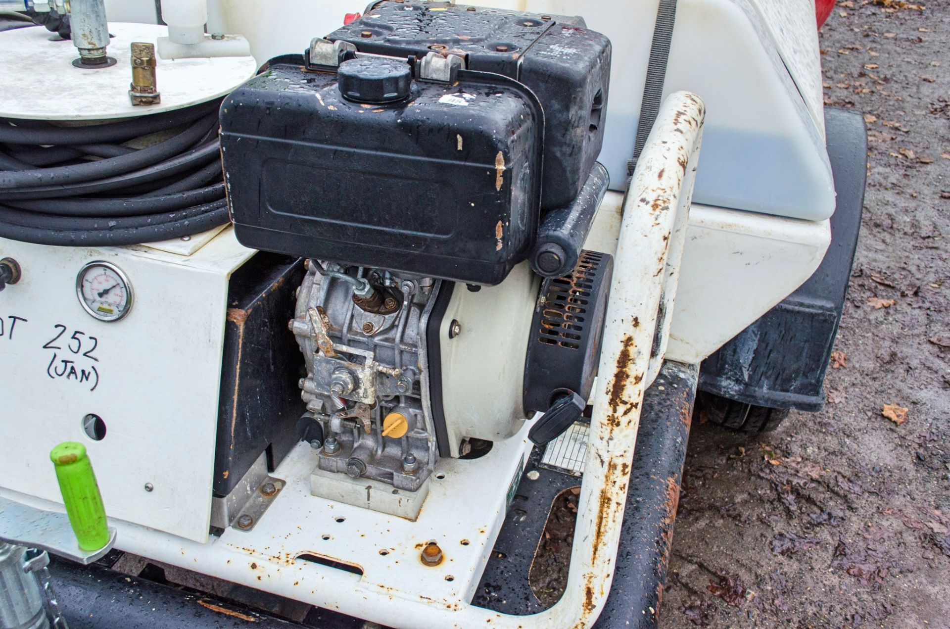 Brendon Bowsers diesel driven fast tow mobile pressure washer bowser S/N: 21213722630KLN JB201 - Image 5 of 5