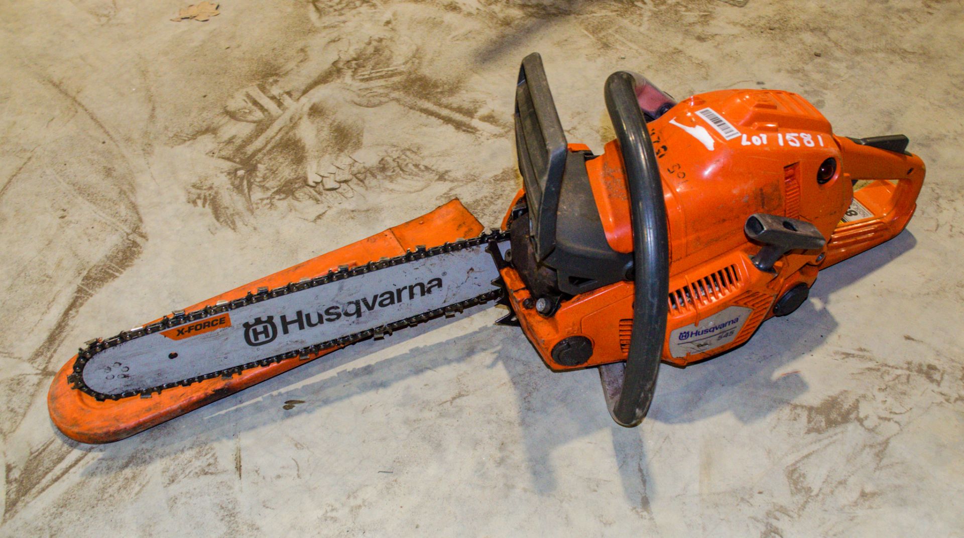 Husqvarna 545 petrol driven chainsaw 17051522