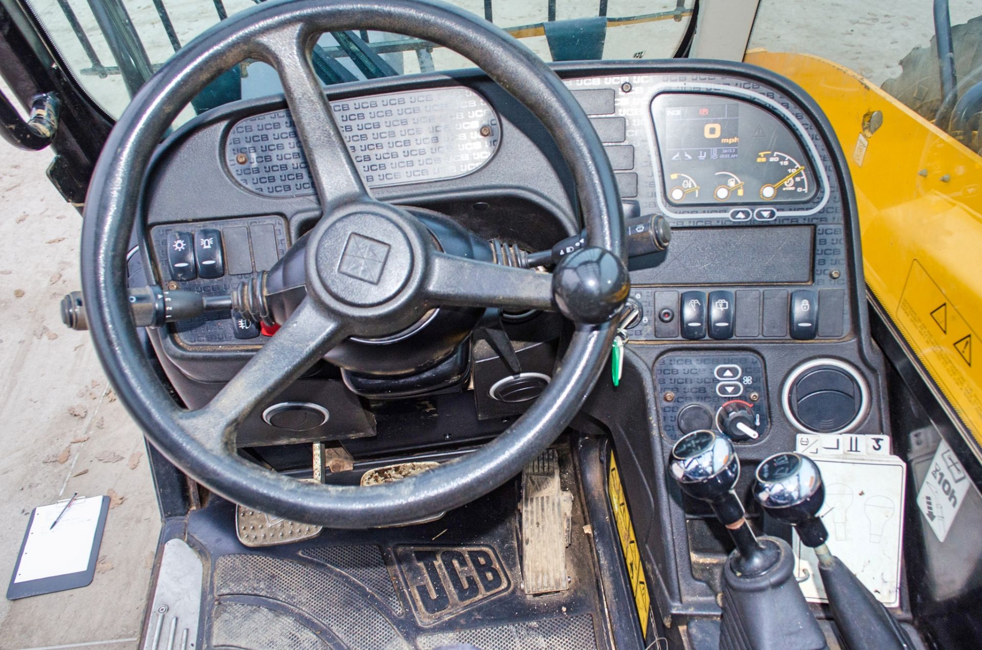 JCB 540-140 14 metre Hi-Viz telescopic handler Year: 2018 S/N: 2730059 Recorded Hours: 2613 E329275 - Image 20 of 23