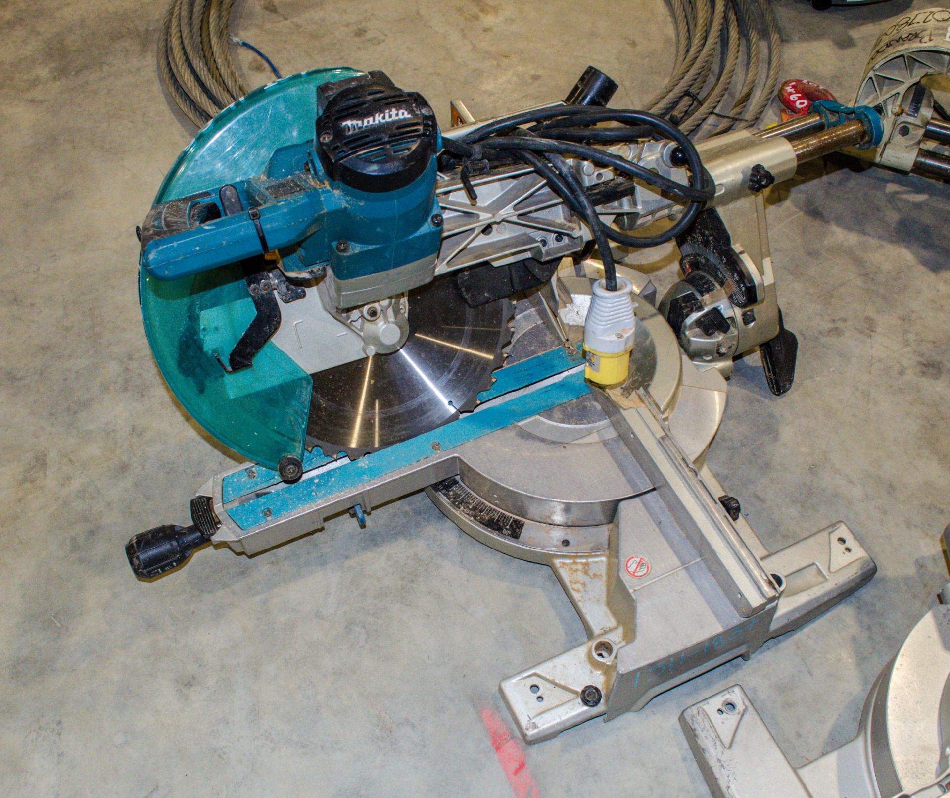 Makita LS1216 110v mitre saw 15111837