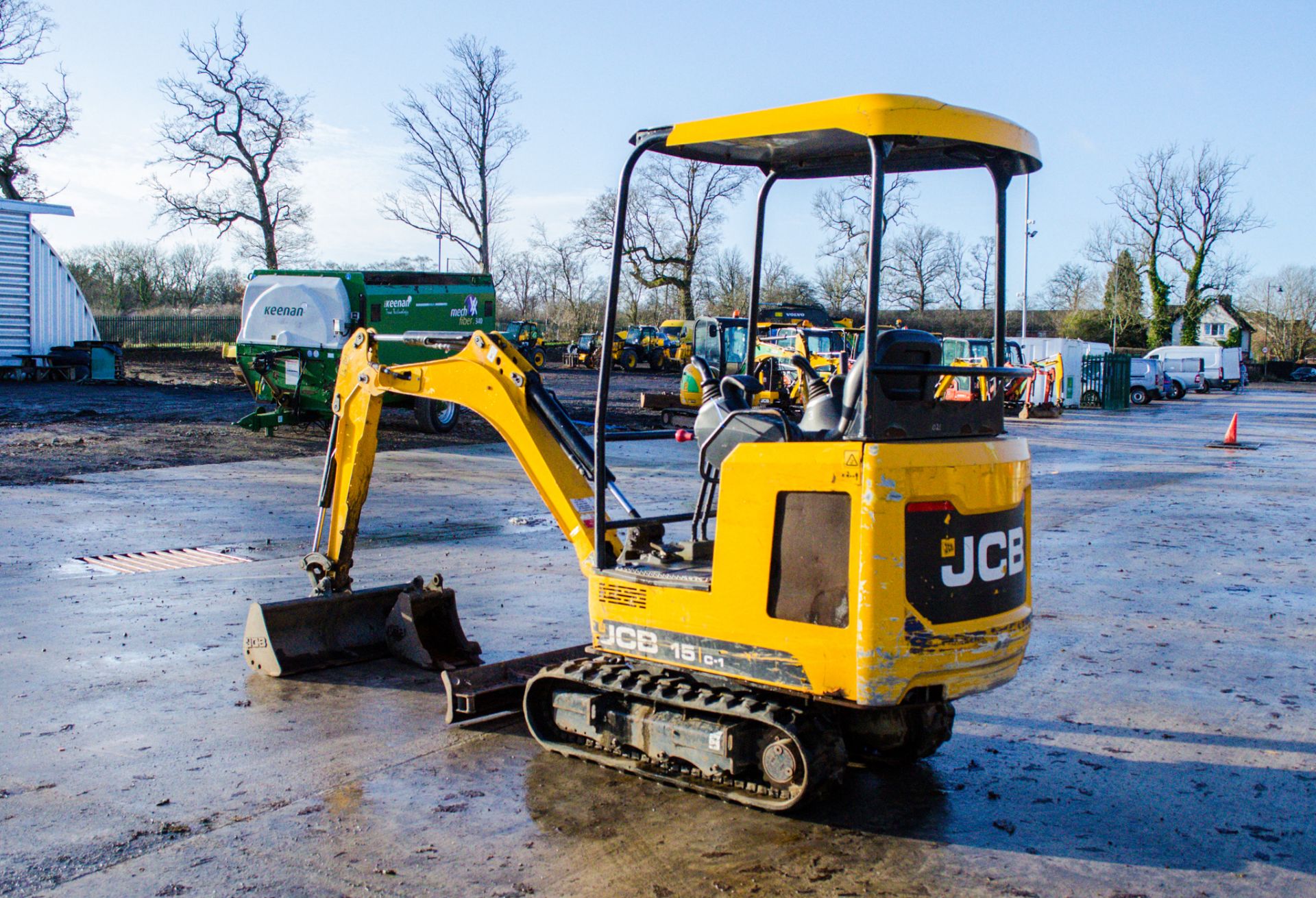 JCB 15C-2 1.5 tonne rubber tracked mini excavator Year: 2018 S/N: 2710038 Recorded Hours: 1221 - Image 3 of 22