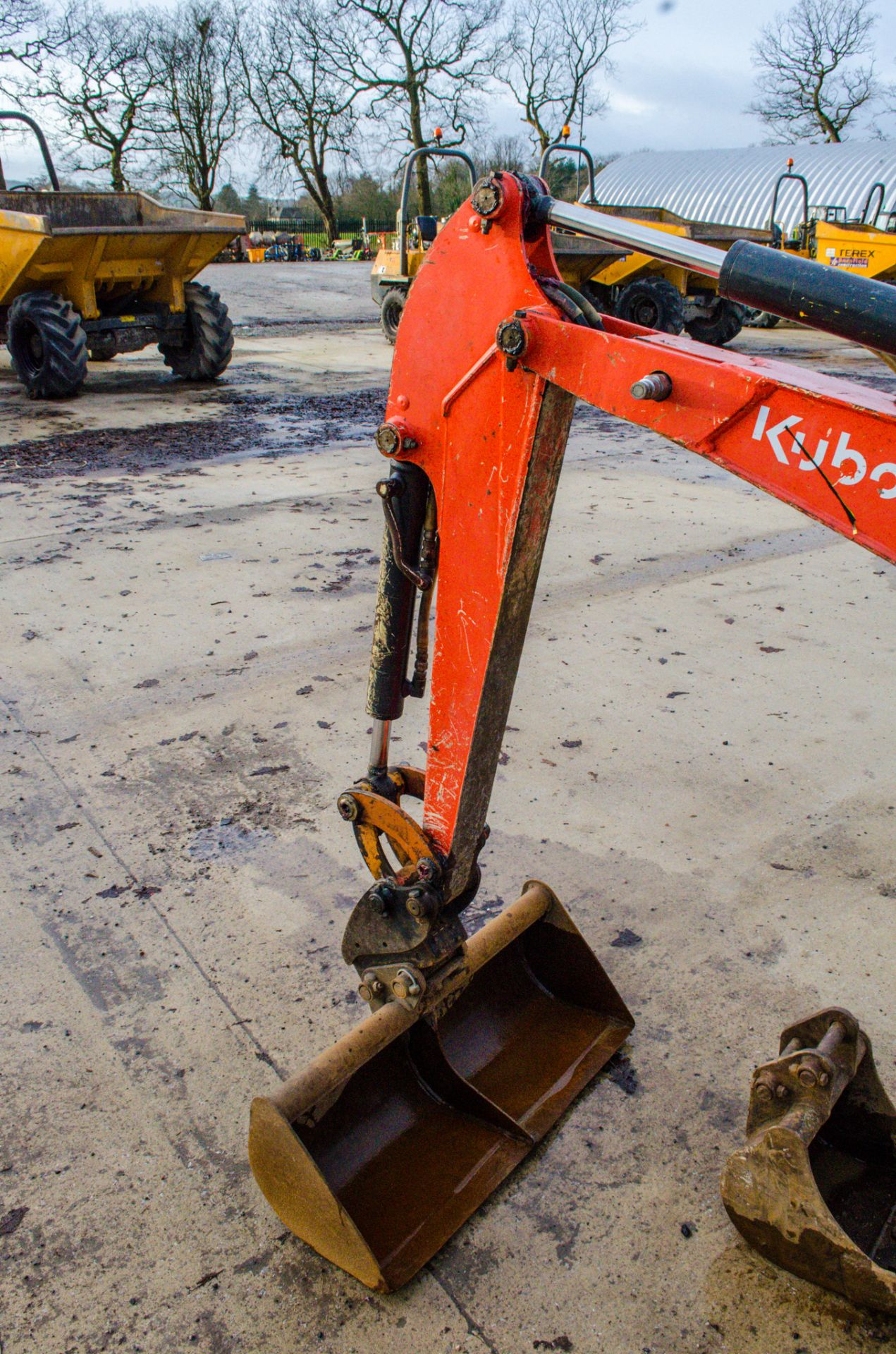 Kubota U10-3 1 tonne rubber tracked micro excavator Year: 2014 S/N: 23167 Recorded Hours: 3249 - Image 12 of 22
