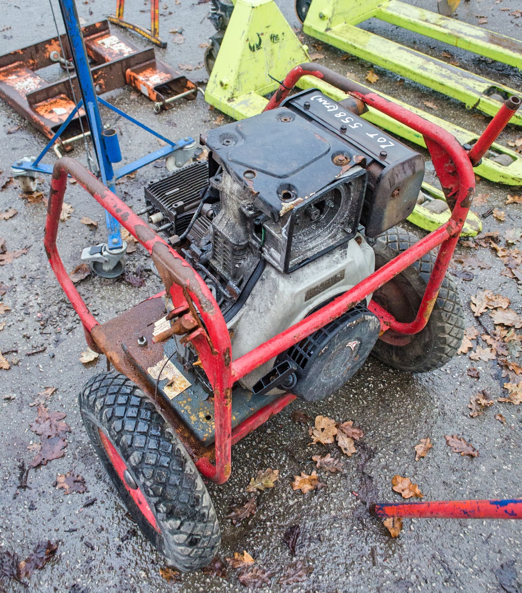 Diesel driven pressure washer ** For spares ** - Image 2 of 3