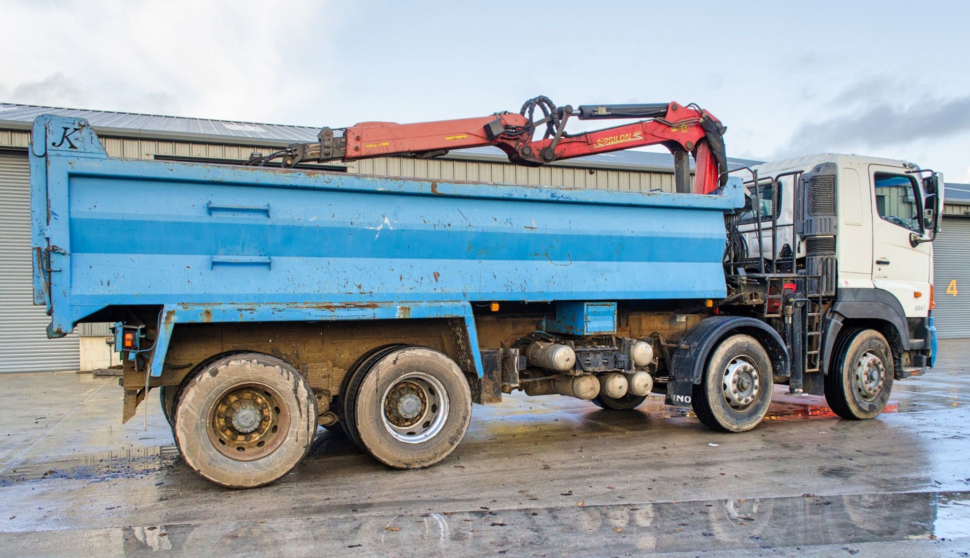 Hino 3241 32 tonne 8 wheel grab/tipper lorry Registration Number: MM08 MUK Date of Registration: - Image 8 of 29