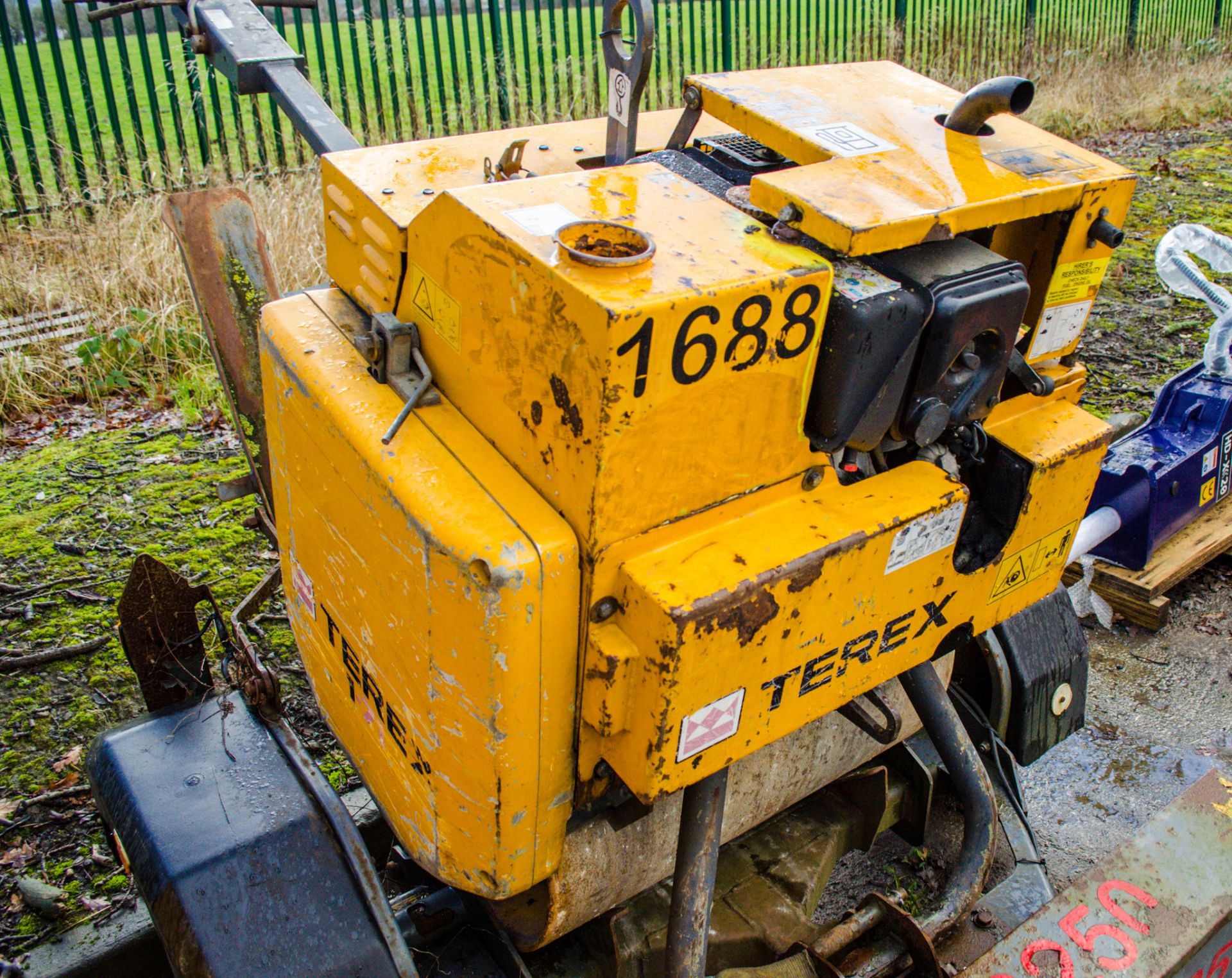 Benford MBR71 diesel driven pedestrian roller/breaker c/w trailer 1688, 3250 - Image 3 of 3