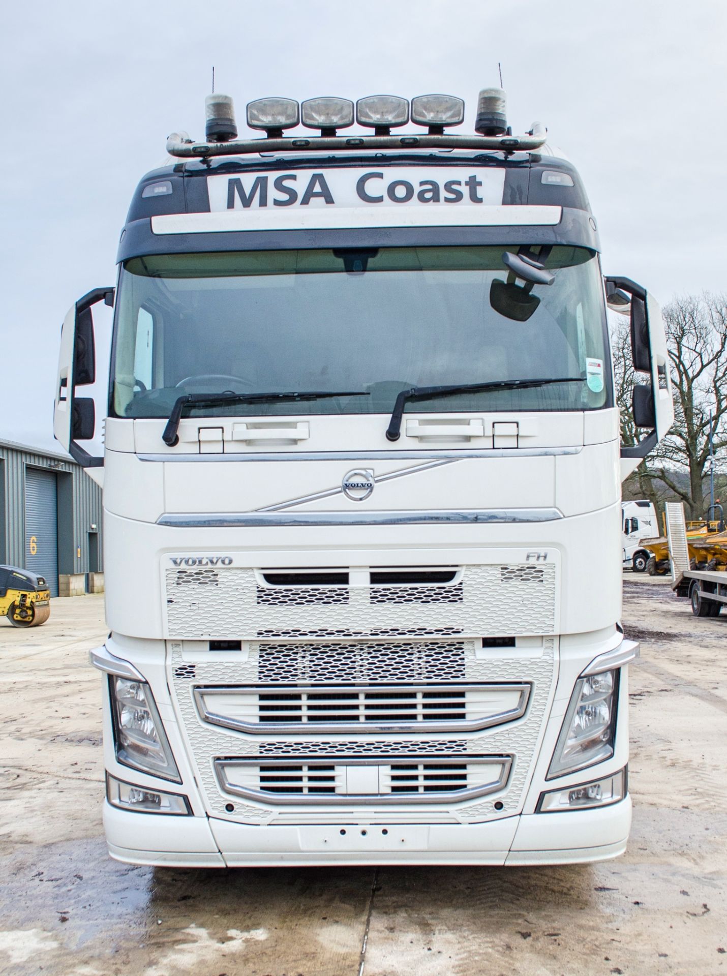 Volvo FH 500  6x2 tractor unit Registration Number: V500 MSA Date of Registration: May 2017 MOT - Image 5 of 25