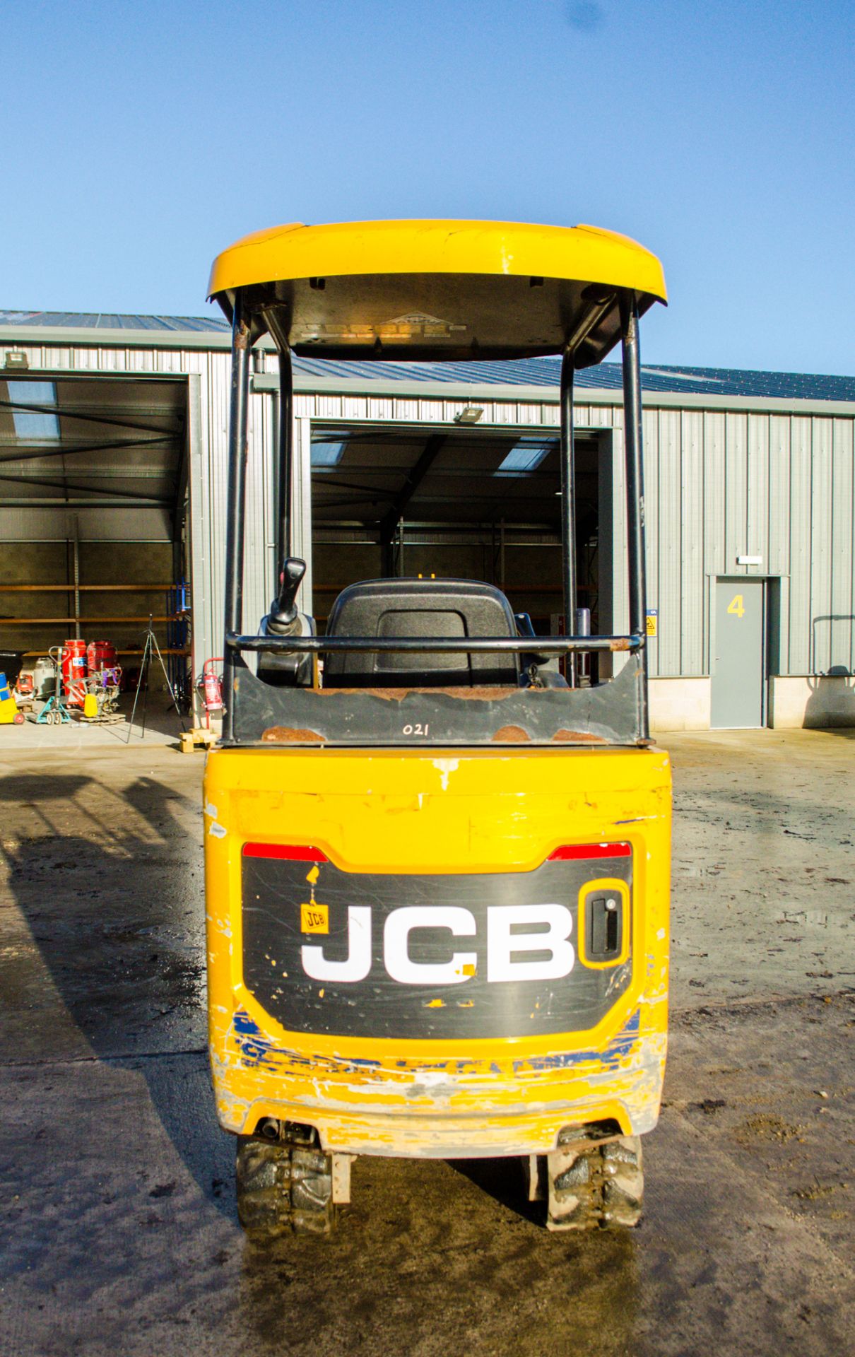 JCB 15C-2 1.5 tonne rubber tracked mini excavator Year: 2018 S/N: 2710038 Recorded Hours: 1221 - Image 6 of 22