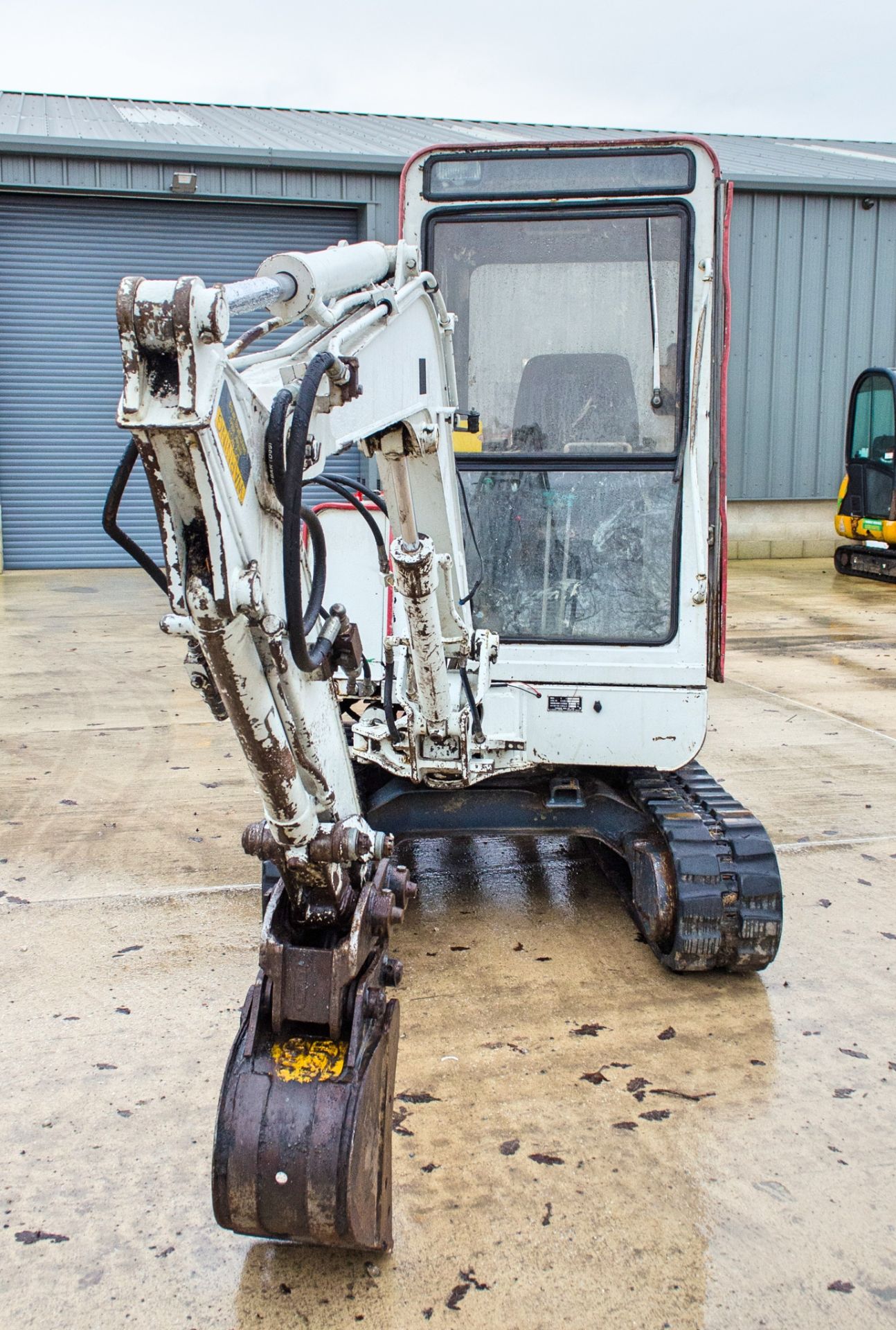 Takeuchi TB025 2.5 tonne rubber tracked mini excavator S/N: 1257305 Recorded Hours: 5849 blade, - Image 5 of 20