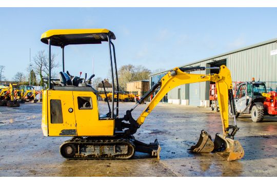 JCB 15C-2 1.5 tonne rubber tracked mini excavator Year: 2018 S/N: 2710038 Recorded Hours: 1221 - Image 8 of 22