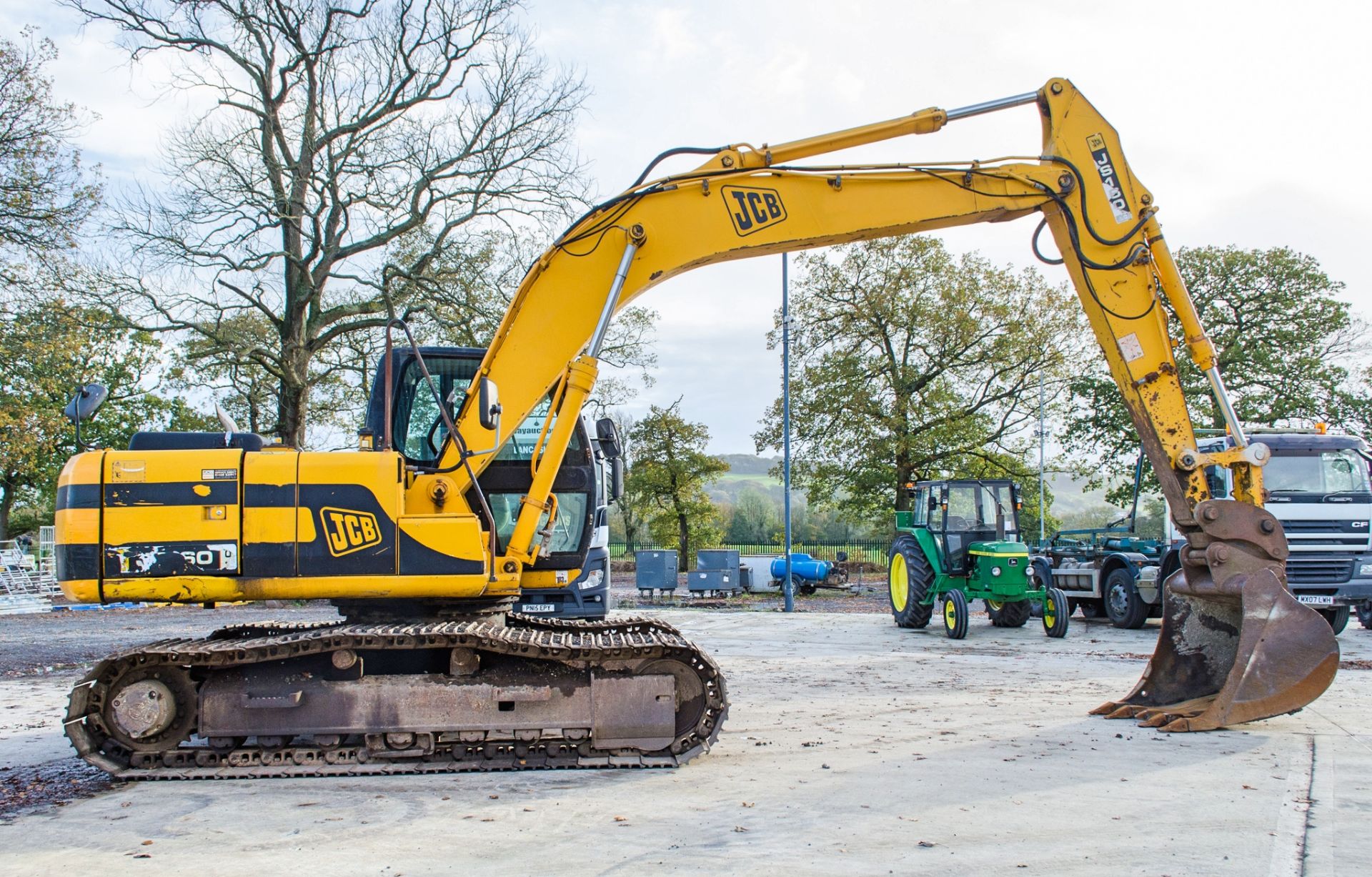 JCB JS160LC 16 tonne steel tracked excavator Year: 2004 S/N: 703772 Recorded Hours: 10424 piped, - Image 8 of 25