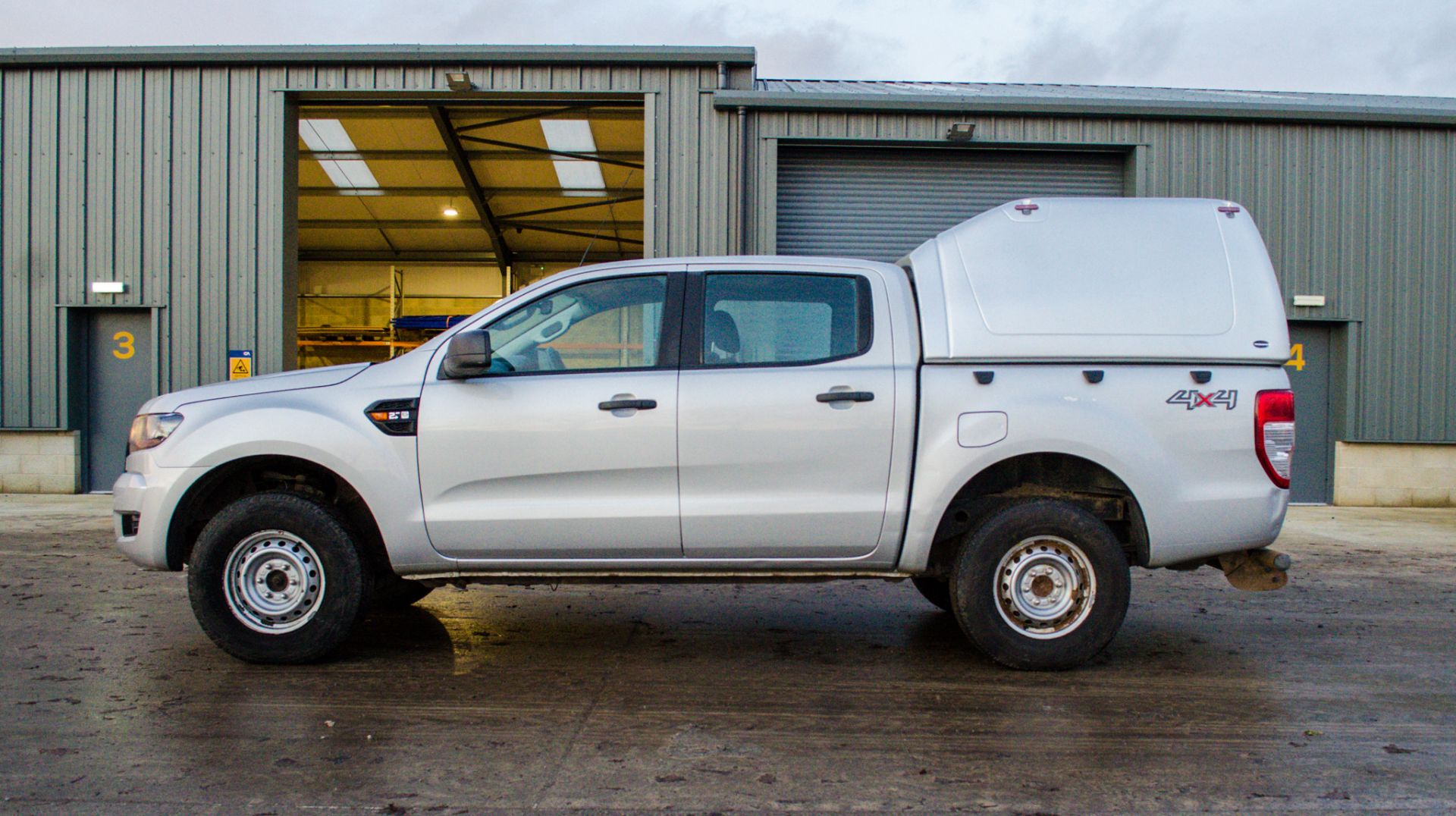 Ford Ranger 2.2 TDCi 160 XL manual 4x4 double cab pick up (Ex MOD) VIN: 6FPPXXMJ2PGS25449 Date of - Image 8 of 31