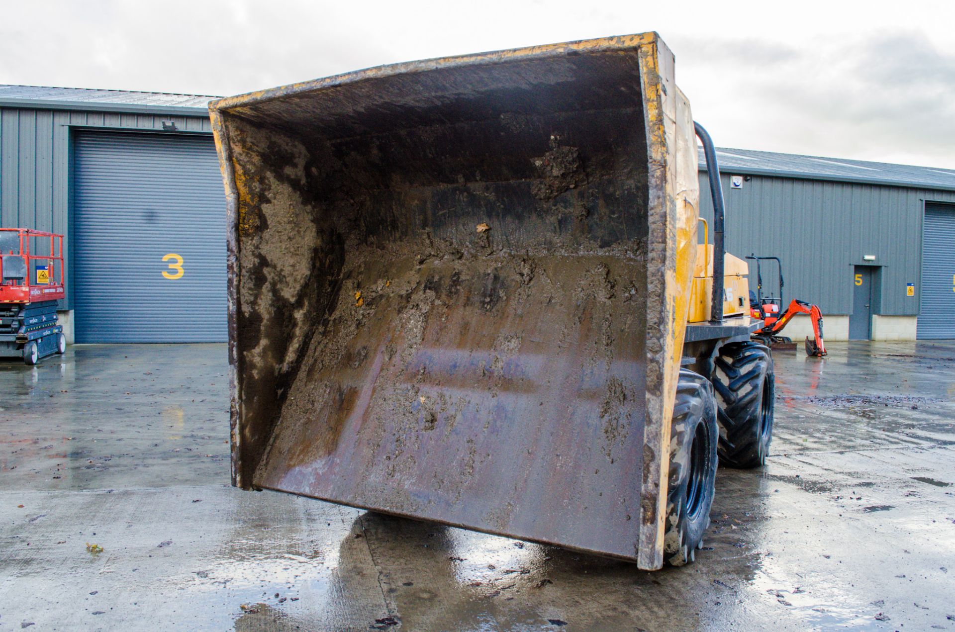 Terex TA6 6 tonne straight skip dumper Year: 2015 S/N: 7596 Recorded hours: 1633 2107 - Image 14 of 21