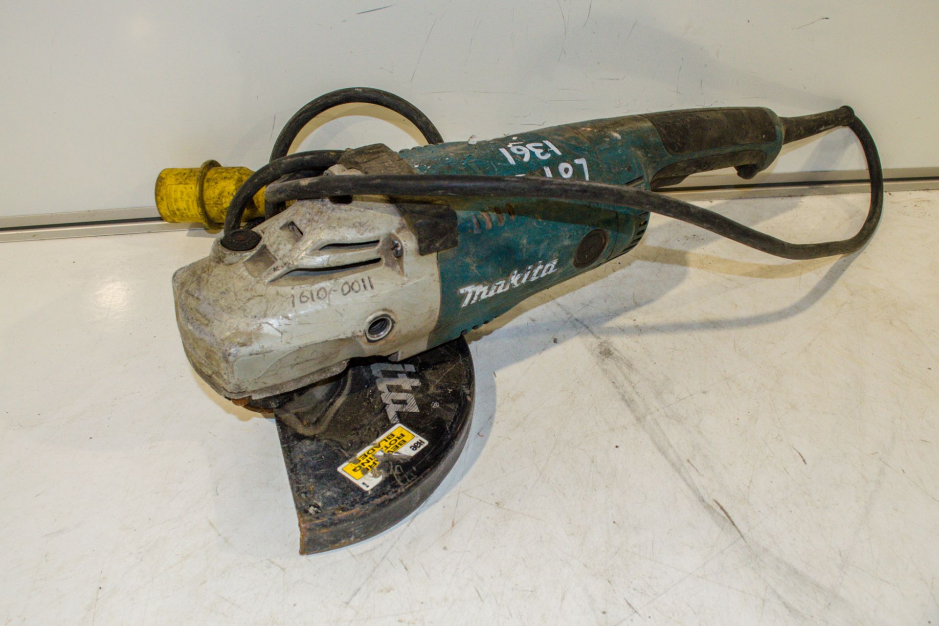 Makita GA9020 110v 230mm angle grinder 16100011