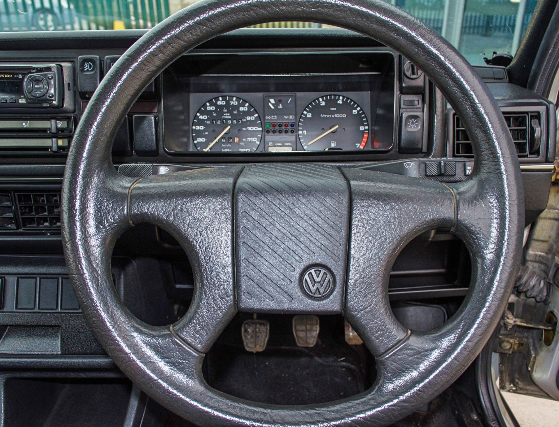 1989 Volkswagen Golf GTI 1.8 litre 3 door hatchback - Image 39 of 52