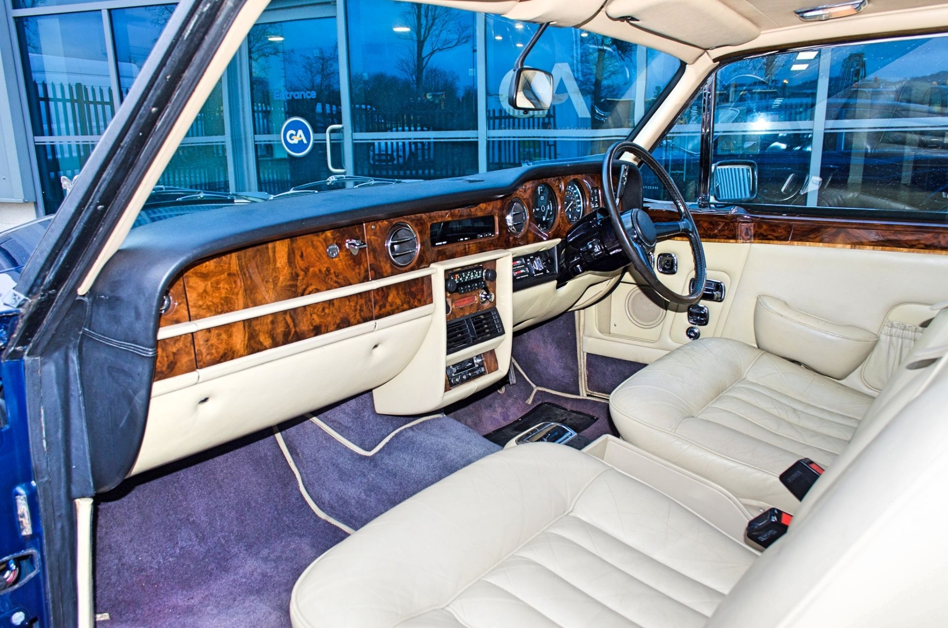 1981 Rolls-Royce Corniche 6.75 litre Series 5000 3 door fixed head coupe - Image 28 of 50