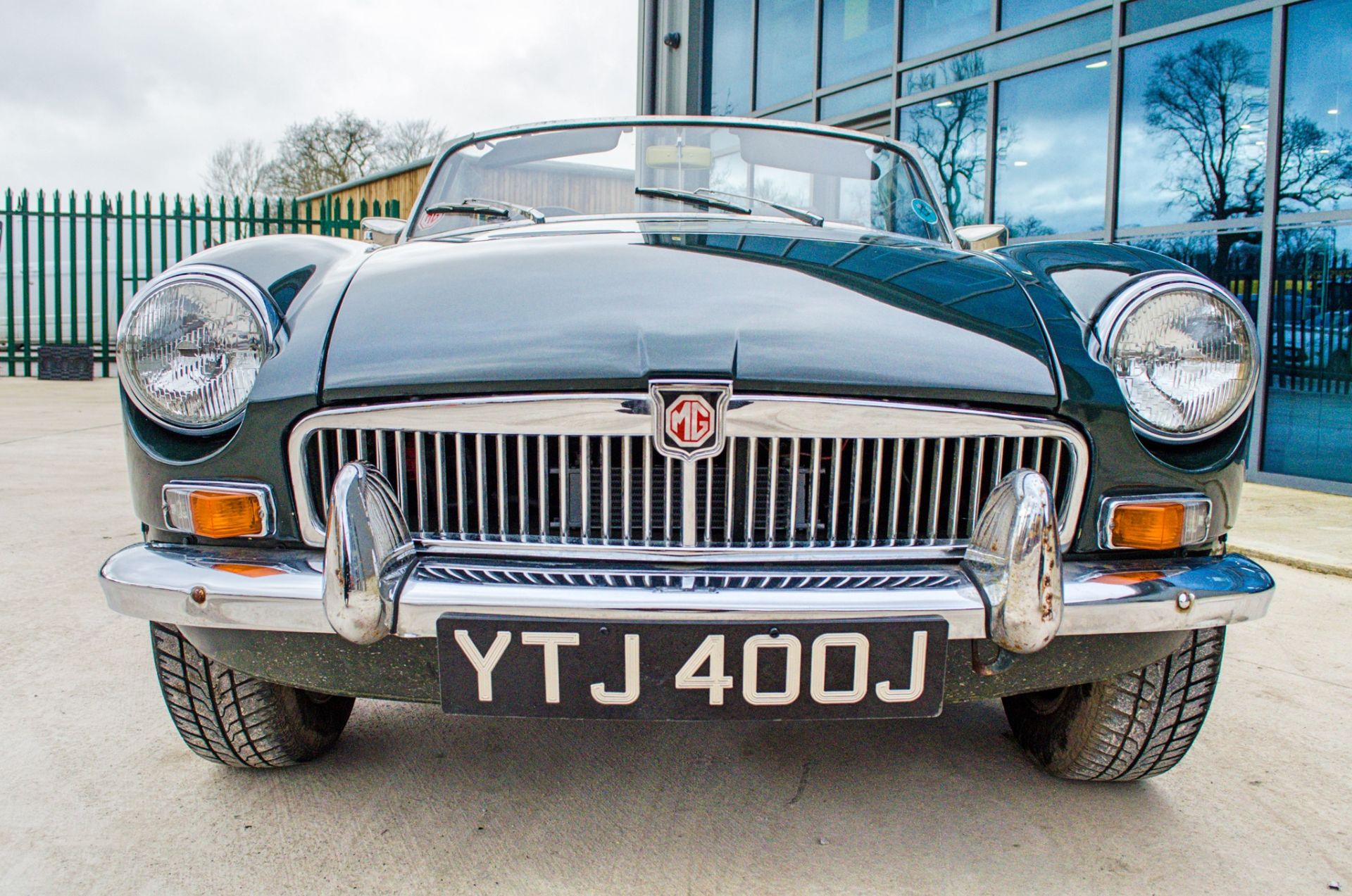 1970 MG B Roadster 1798cc convertible - Image 9 of 53