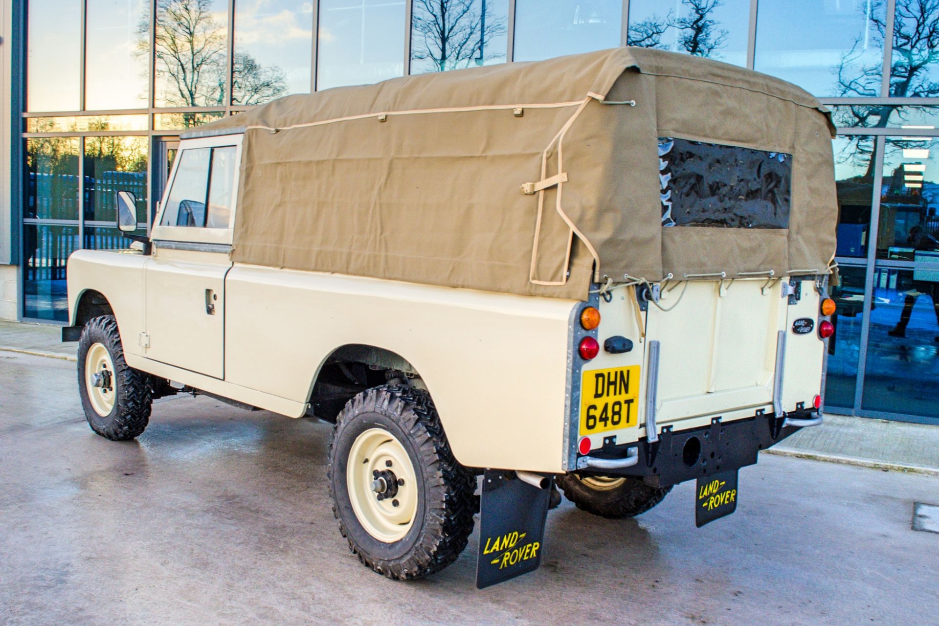 1978 Land Rover Series 3 109 2.25 litre petrol 2 door convertible 4 wheel drive - Image 6 of 48