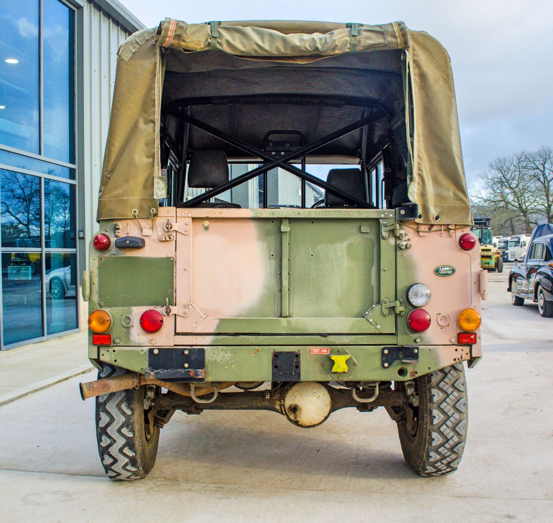 1998 Land Rover Defender 90 WOLF 2,5 litre 300TDI 4 wheel drive utility vehicle Ex MOD - Image 11 of 44