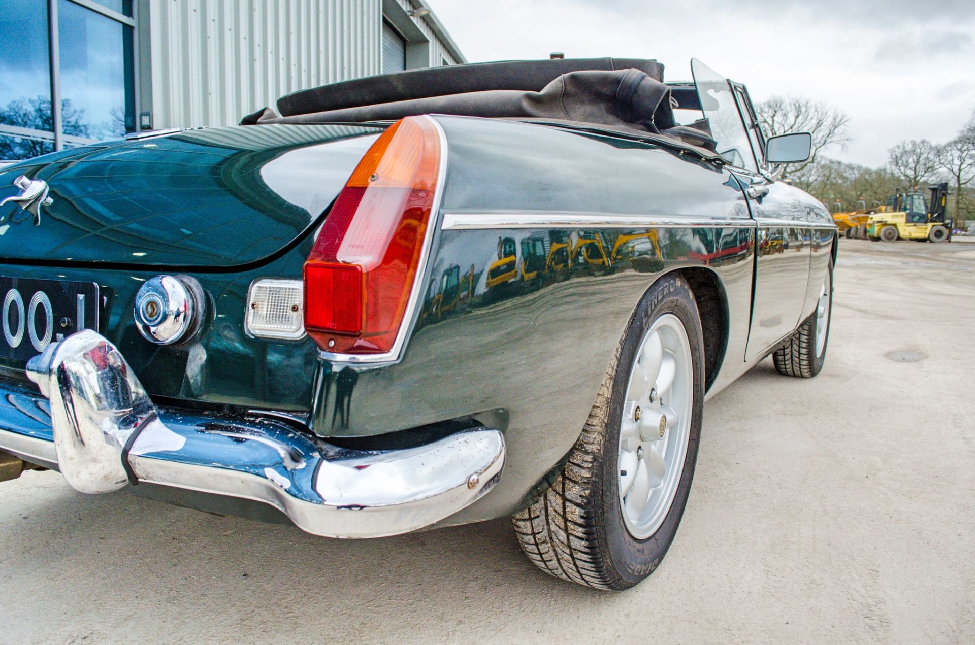 1970 MG B Roadster 1798cc convertible - Image 19 of 53